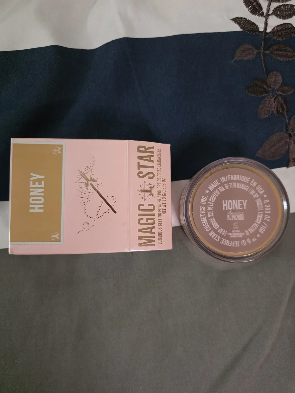 Jeffree Star MAGIC STAR Luminous Setting Powder In Honey